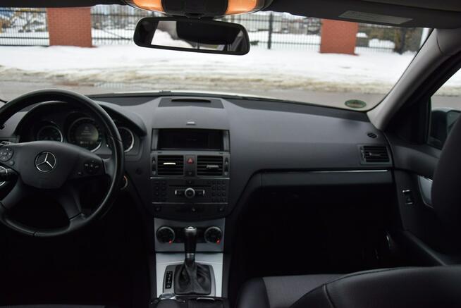 Mercedes C 180 1.8B Automat/ 2KPL KÓŁ/ PDC/ Hak/ Oryginał Lakier/ Sprowadzony