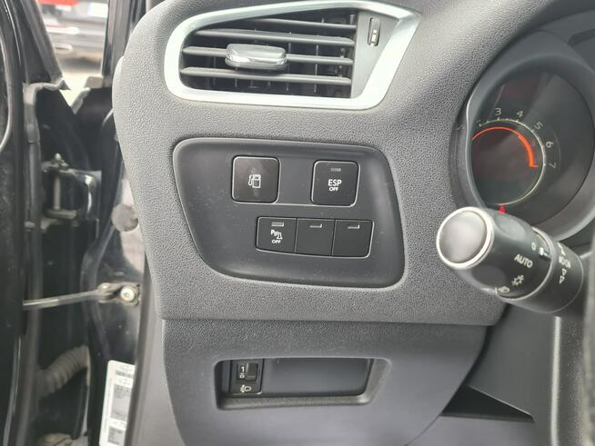 Citroen C4 1.6 HDI Klimatronik PDC Sensory Tempomat Halogeny Komputer Alu