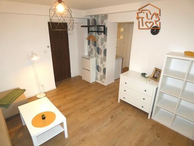 Wynajmę jasną kawalerkę przy ulicy Nasyp 2