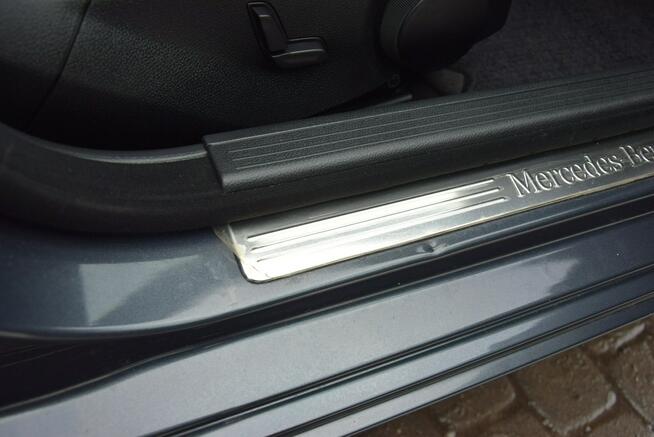 Mercedes C 180 1.8B Automat/ 2KPL KÓŁ/ PDC/ Hak/ Oryginał Lakier/ Sprowadzony
