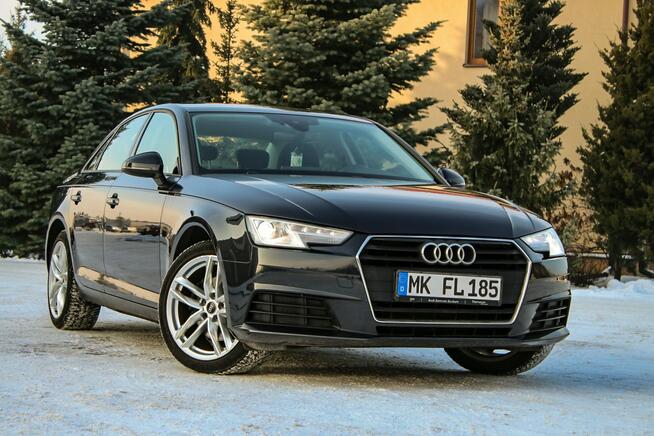 Audi A4 150KM Virtual Cockpit Bi-Ksenon Manetki Ledy Podgrzewane Fotele Pdc