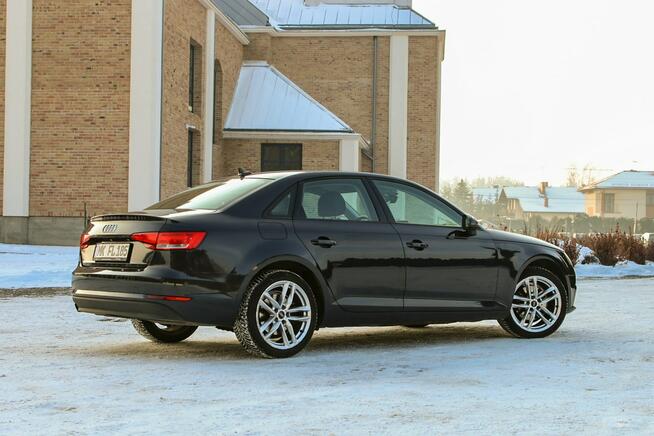 Audi A4 150KM Virtual Cockpit Bi-Ksenon Manetki Ledy Podgrzewane Fotele Pdc