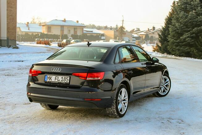 Audi A4 150KM Virtual Cockpit Bi-Ksenon Manetki Ledy Podgrzewane Fotele Pdc