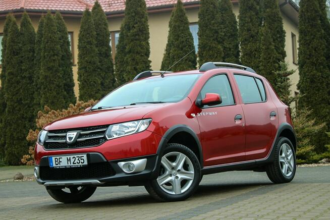 Dacia Sandero Stepway 90KM Nawigacja Tempomat Parktronik Klimatyzacja 1 właściciel