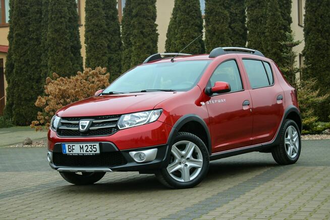Dacia Sandero Stepway 90KM Nawigacja Tempomat Parktronik Klimatyzacja 1 właściciel
