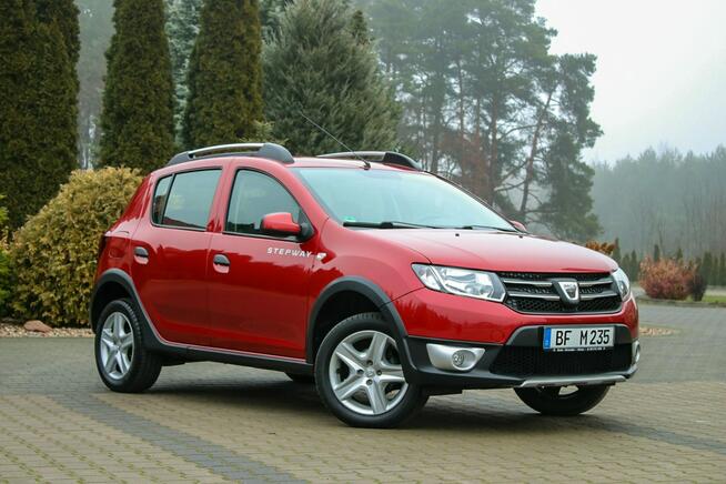 Dacia Sandero Stepway 90KM Nawigacja Tempomat Parktronik Klimatyzacja 1 właściciel