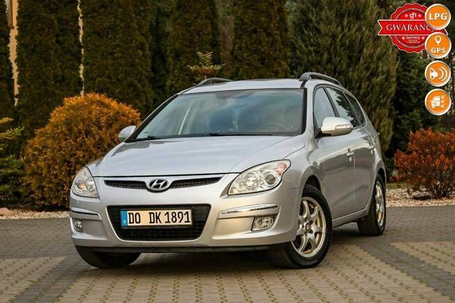 Hyundai i30 143KM GAZ Klimatronik Skóry Podgrzewane Fotele Parktronik Nawigacja