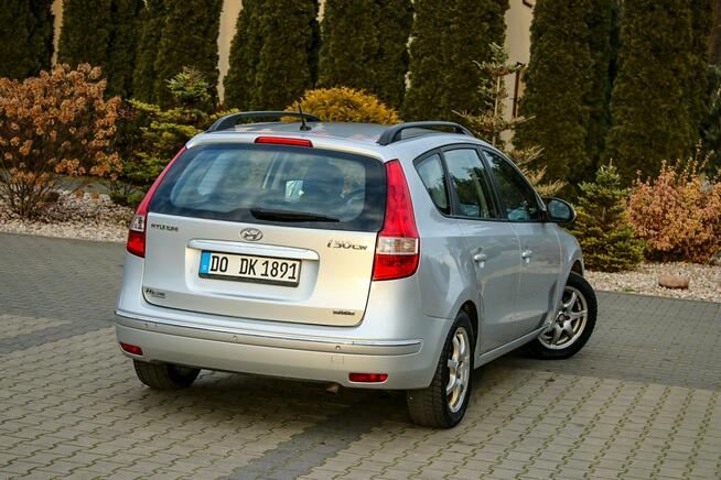 Hyundai i30 143KM GAZ Klimatronik Skóry Podgrzewane Fotele Parktronik Nawigacja