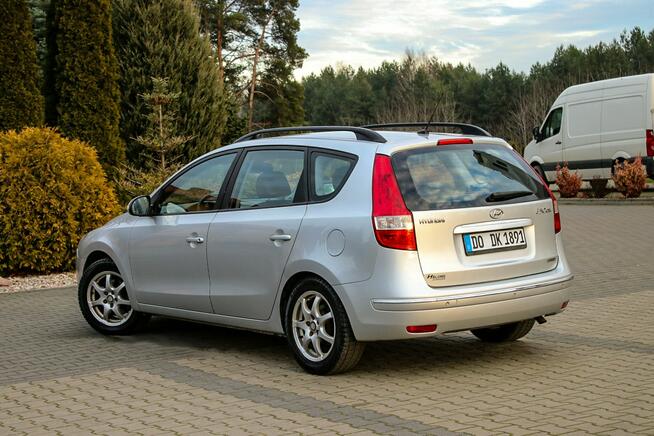 Hyundai i30 143KM GAZ Klimatronik Skóry Podgrzewane Fotele Parktronik Nawigacja