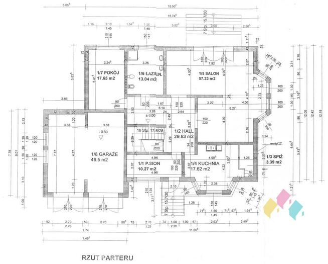 Przestronny dom z garażami, tarasem, staw, ogród
