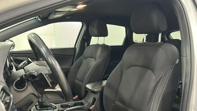 Hyundai i30 1.6 D Comfort DCT Kombi