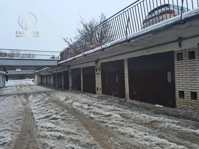 Garaż Białystok Słoneczny Stok, Upalna