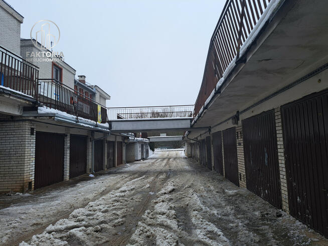 Garaż Białystok Słoneczny Stok, Upalna