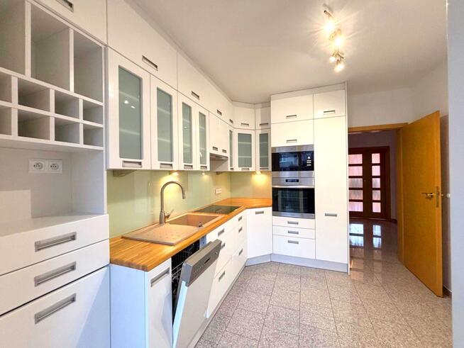 Mieszkanie z miejscem parkingowym, ul. Hubala