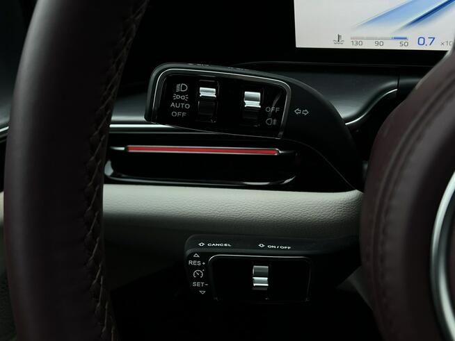 HONGQI H9 2.0T HEV 250KM 180kW Comfort Pierwszy Właściciel FV23%