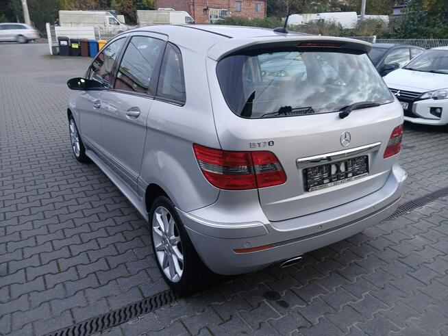 Mercedes B 170 1.7i LIFT klima navi PDC półskóry alufelgi stan BDB