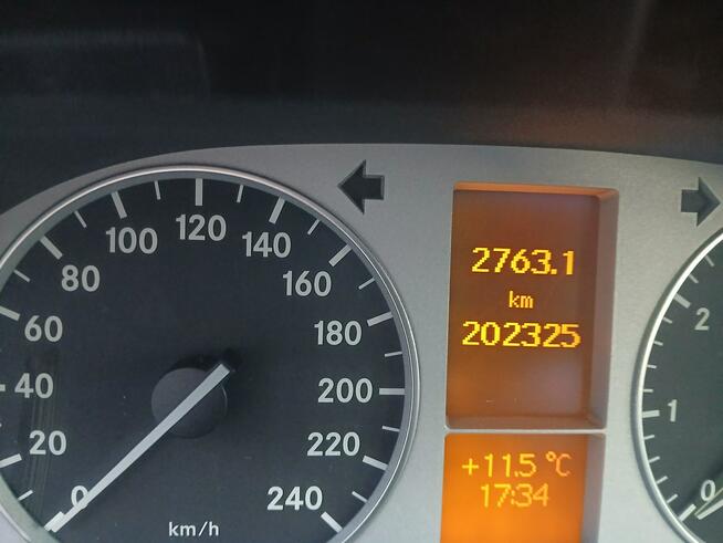 Mercedes B 170 1.7i LIFT klima navi PDC półskóry alufelgi stan BDB