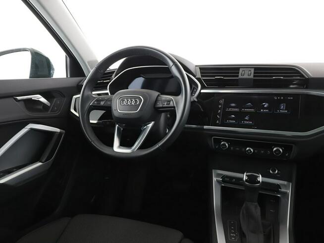 Audi Q3 PHEV automat full LED navi klima auto virtual cocpit grzane fotele