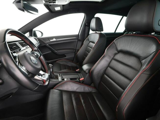 Volkswagen Golf full LED skóra el. sterowane fotele z pamięcią klima auto szyberdach