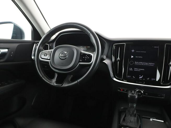 Volvo V60 2.0 D4 Automat AWD Momentum Pro Navi Tempomat Grzana Skóra Kamera LED