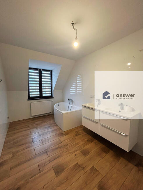 NA SPRZEDAŻ SZEREG ŚRODKOWY Z OGRÓDKIEM - MAŁOMICE