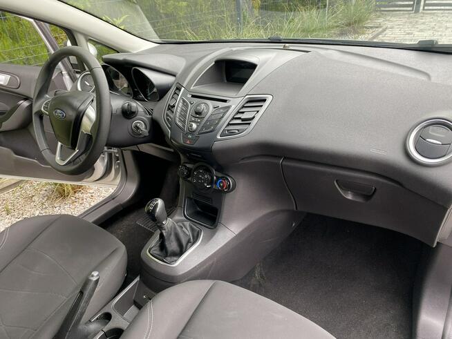 Ford Fiesta Niski oryginalny przebieg !!!