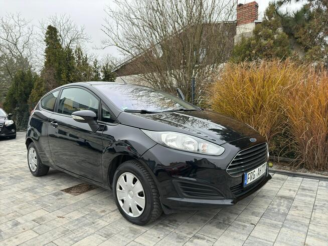 Ford Fiesta jak nowa !!! Niski oryginalny przebieg !!!