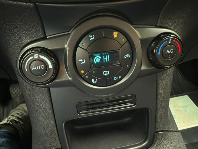 Ford Fiesta jak nowa !!! Niski oryginalny przebieg !!!