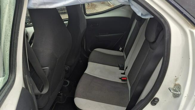 Toyota Aygo 1.0 70KM Klimatyzacja Wspomaganie Radio MP3