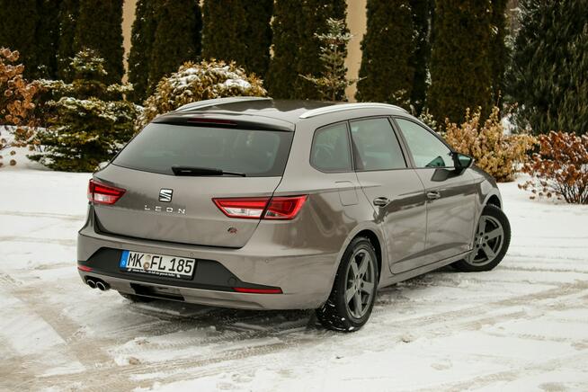 FR 184KM Matrixy Rada Manetki System Pasa Seat Sound Navi Poł Skóry