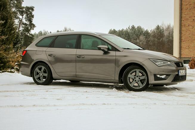 FR 184KM Matrixy Rada Manetki System Pasa Seat Sound Navi Poł Skóry