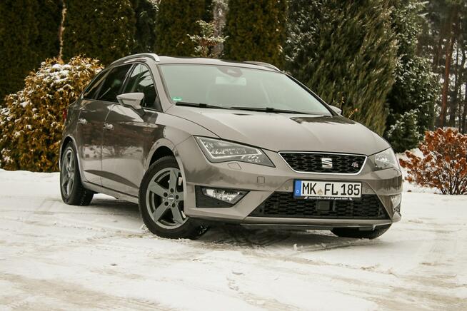 FR 184KM Matrixy Rada Manetki System Pasa Seat Sound Navi Poł Skóry