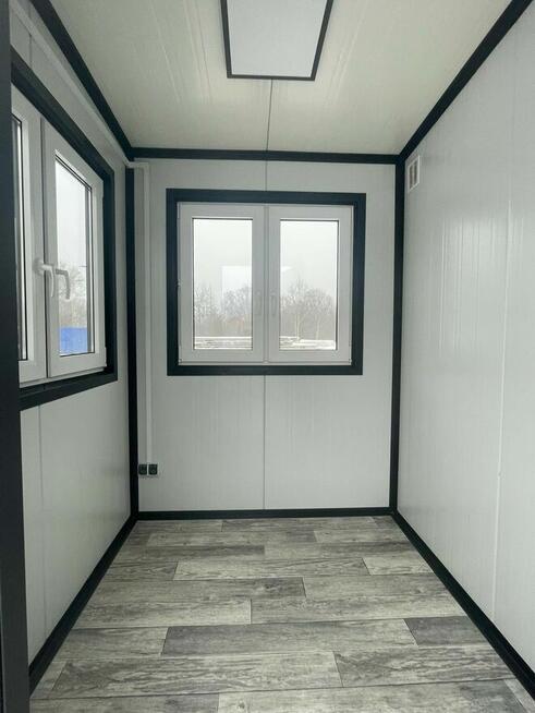 Kontener z płyt warstwowych Pawilon usługowy Płyta warstwowa