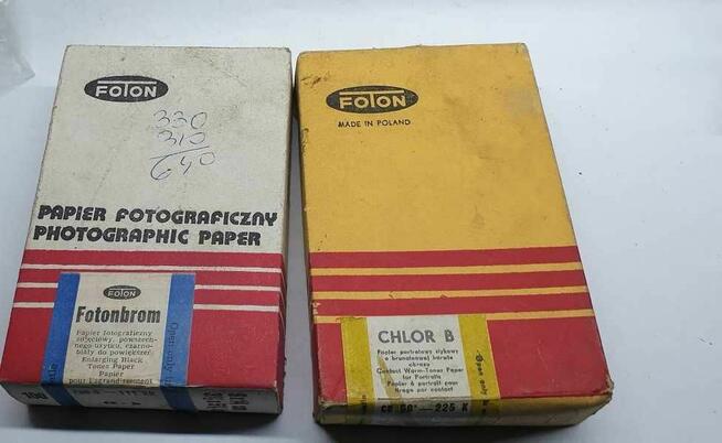Papier fotograficzny firmy ,,FOTON z lat PRL.