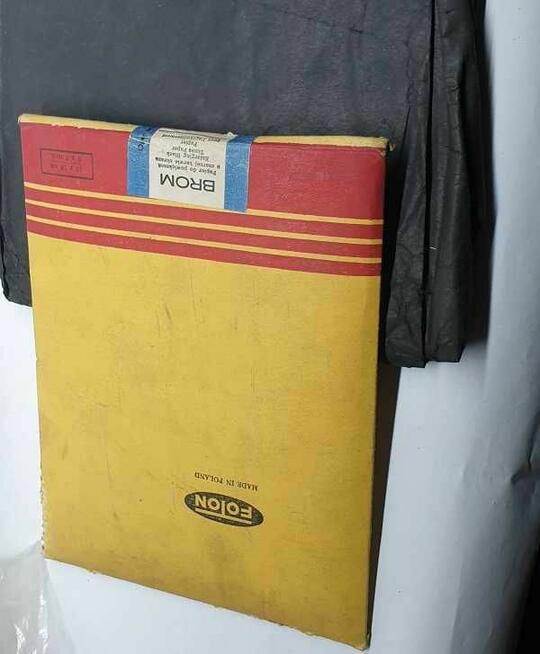 Papier fotograficzny firmy ,,FOTON z lat PRL.