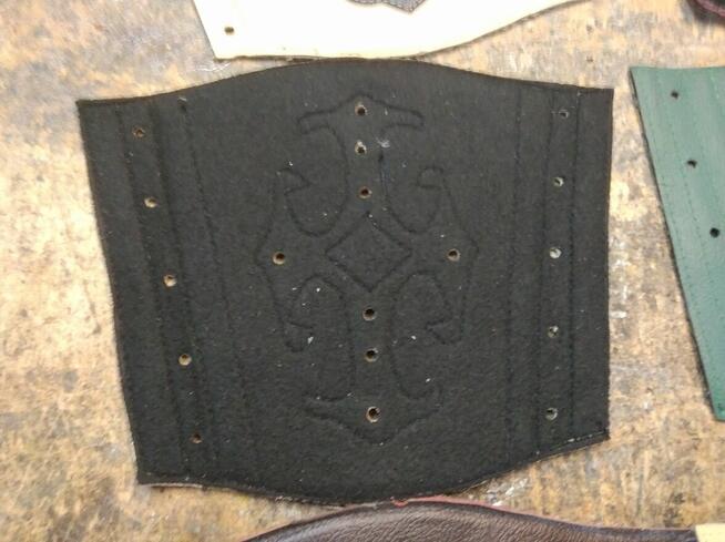 Karwasz łuczniczy ,ochraniacz przedramienia skóra naturalna