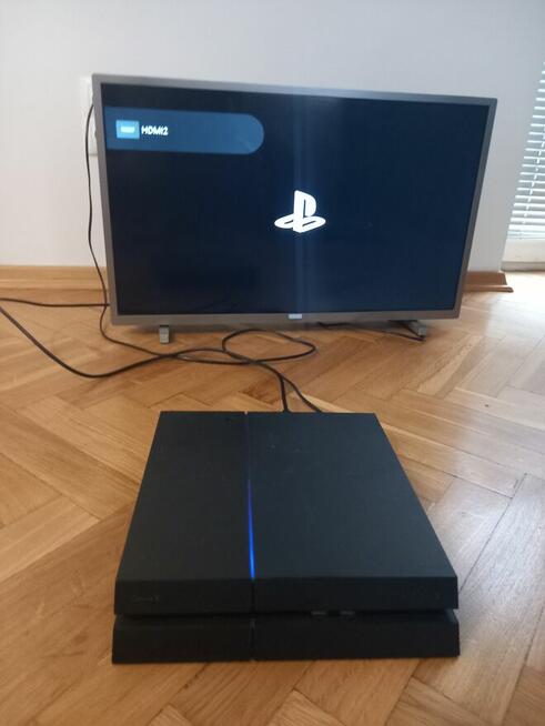 PlayStation 4 z padem