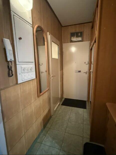 Ustawna kawalerka o powierzchni 33m2, z oddzielną kuchnią