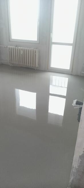 Kafelkarz , glazurnik , wykończenia wnętrz