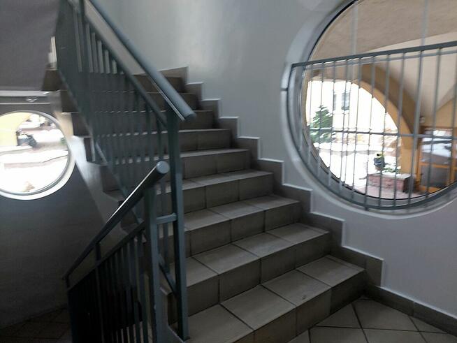 OKAZJA! Trzy pokoje z balkonem!