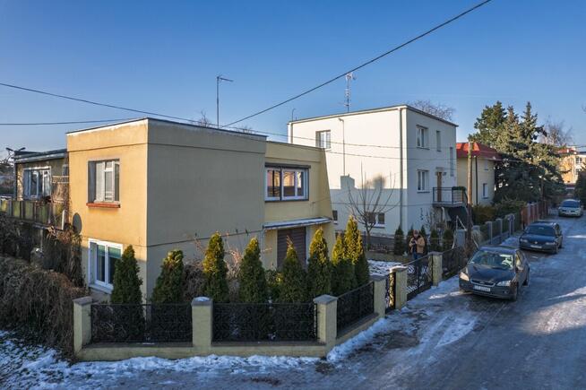 Dom - Ulica Bukowa 6. + garaż.