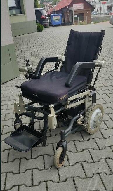 Wuzek inwalidzki elektryczny