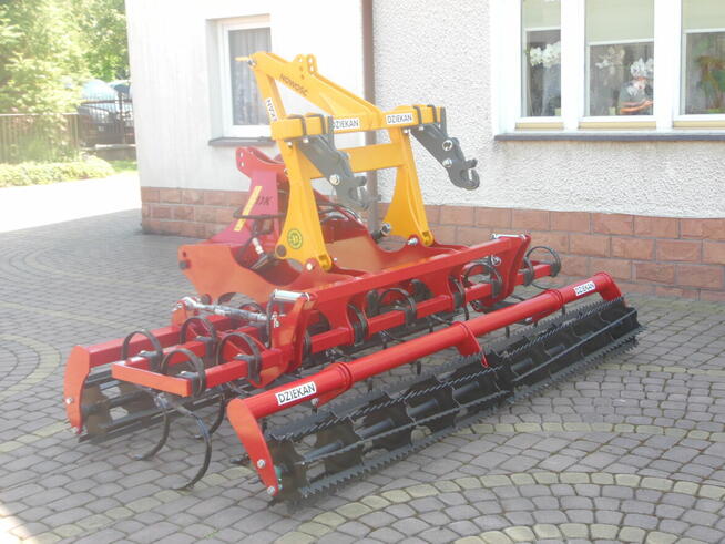 Średni agregat uprawowo- siewny REX AUSR 22H2 firmy DZIEKAN