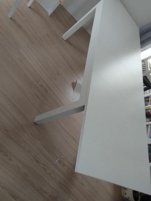 Sprzedam stół rozkładany biały i 4 krzesła