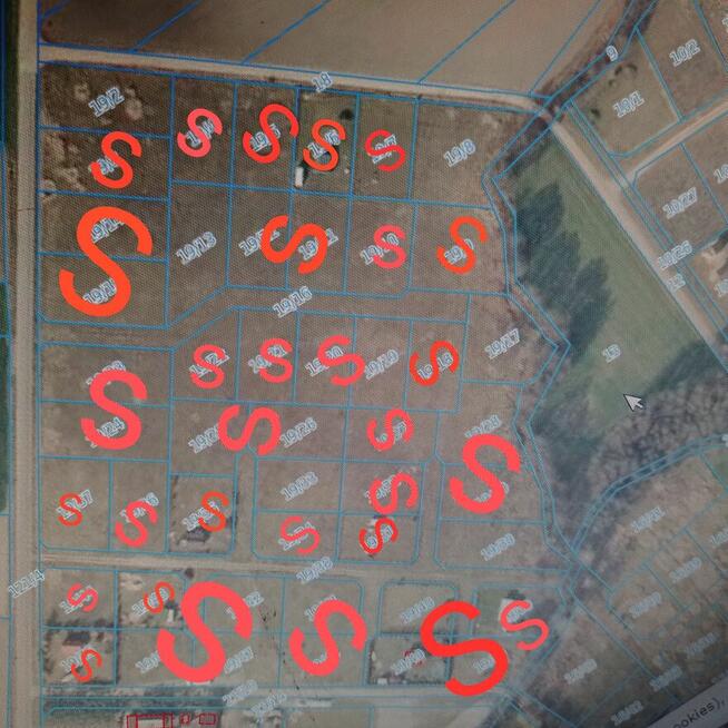 Działki pomiędzy dwoma jeziorami Kosewkim i powidzkim