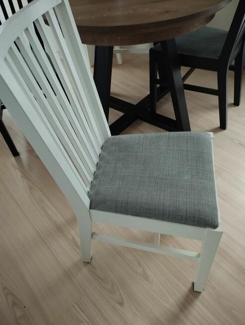 Sprzedam stół rozkładany biały i 4 krzesła