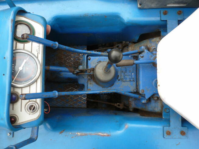 traktor lamborghini c230