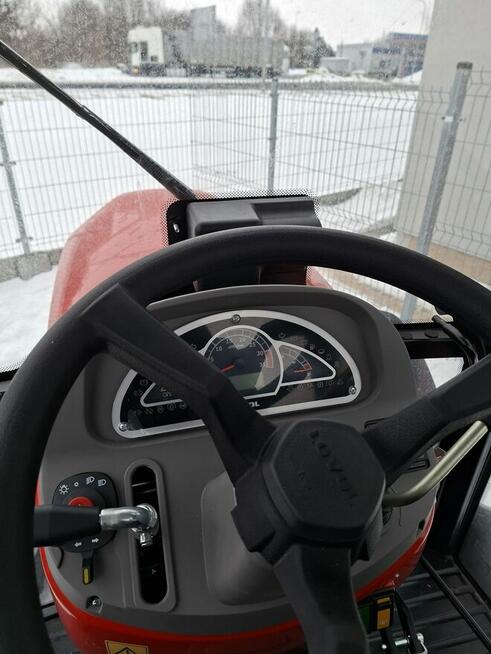 Ciągnik rolniczy ,komunalny Lovol M254-25KM