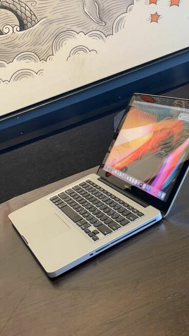 Sprzedaję komputer, żeby zapłacić za prawo jazdy