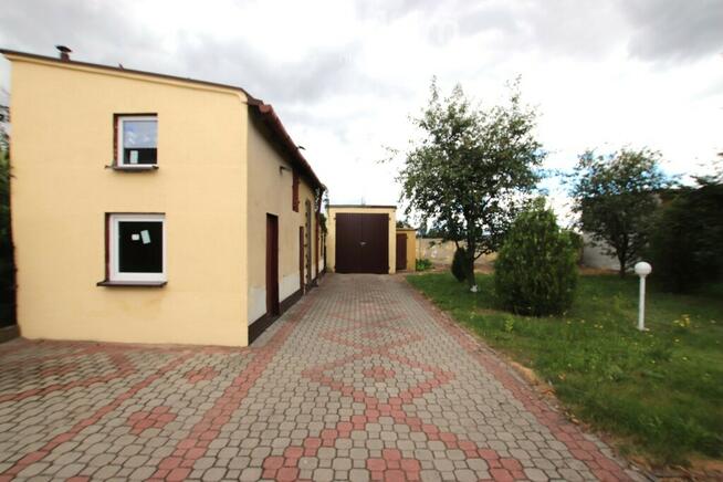 Murowany dom z ogrodem i garażem – Kłodawa